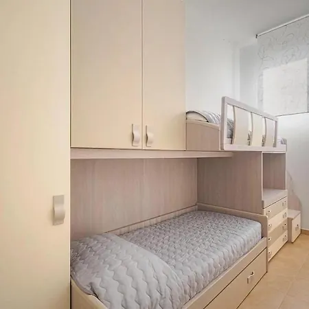 Casa Isidoria Fronte Mare Apartmán *